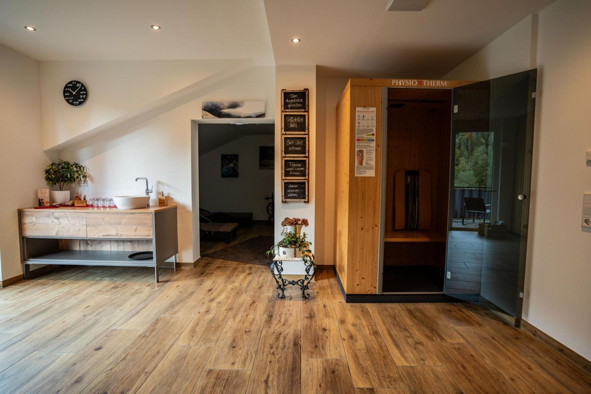 Hotel Garni Isarlodge Wiesenhof Scharnitz Luaran gambar