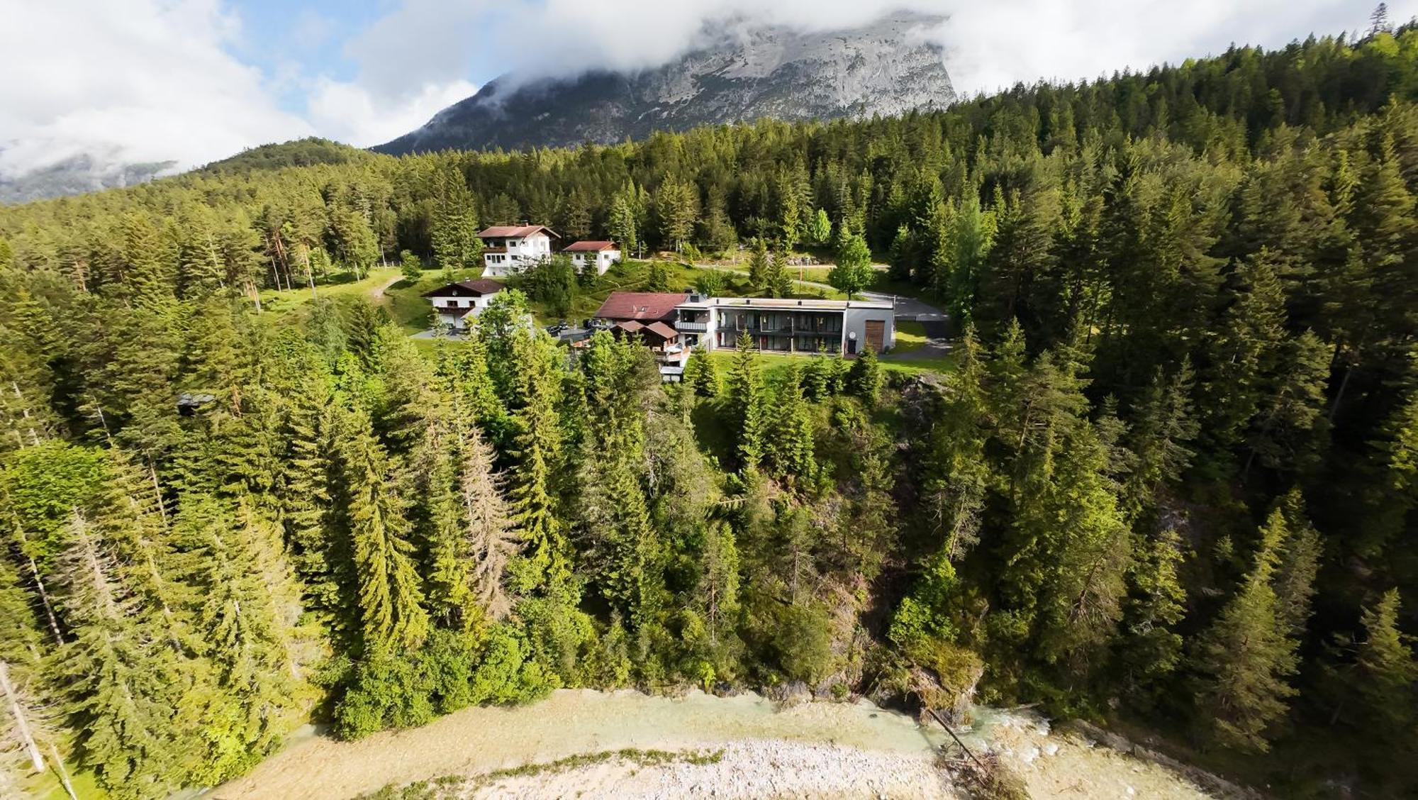 Hotel Garni Isarlodge Wiesenhof Scharnitz Luaran gambar